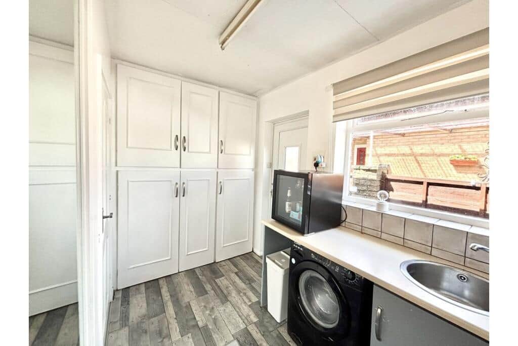 Property at Gorse Close, Newthorpe, Nottingham
