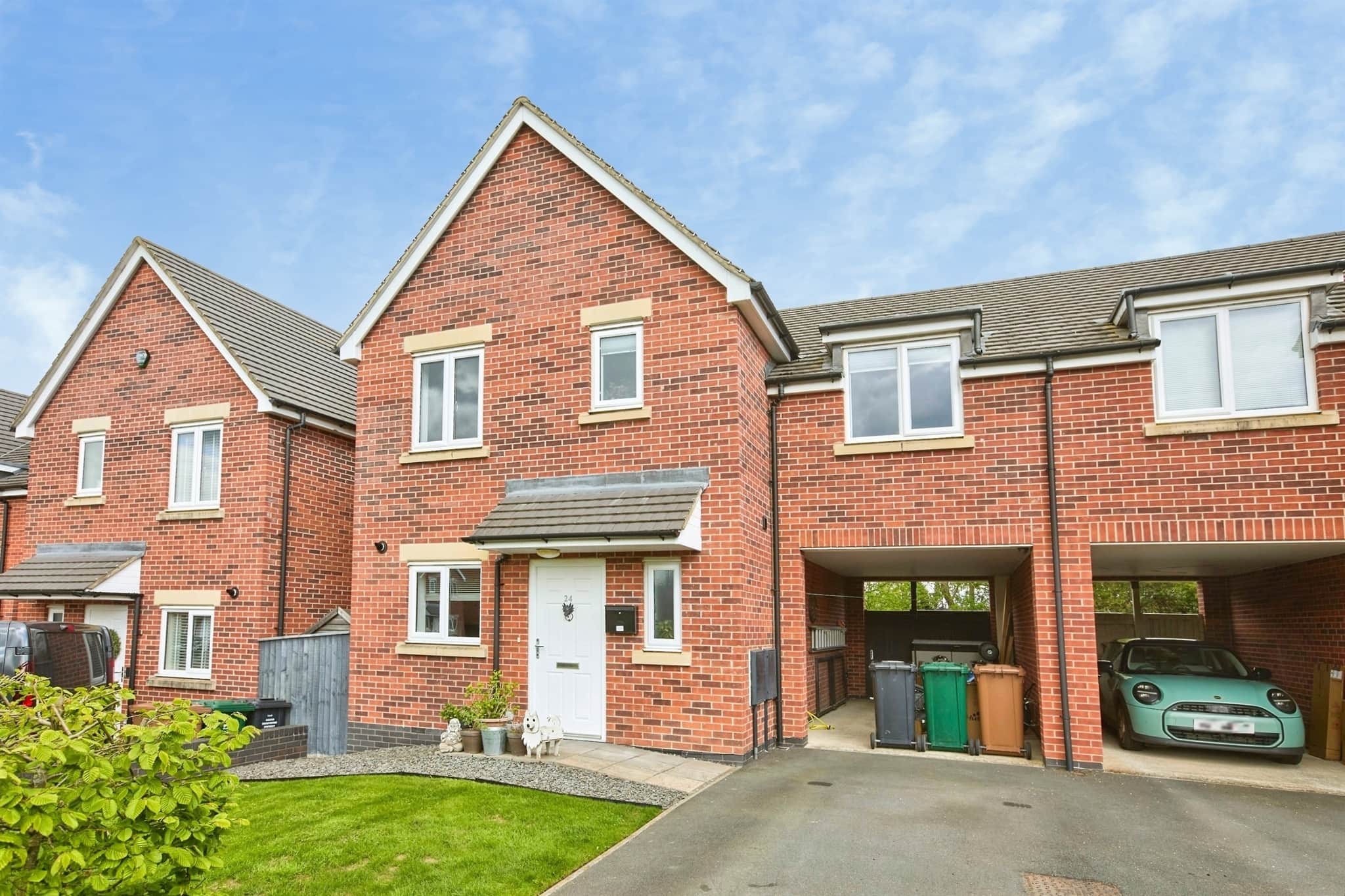 Property at Headstock Drive, Castle Gresley, Swadlincote
