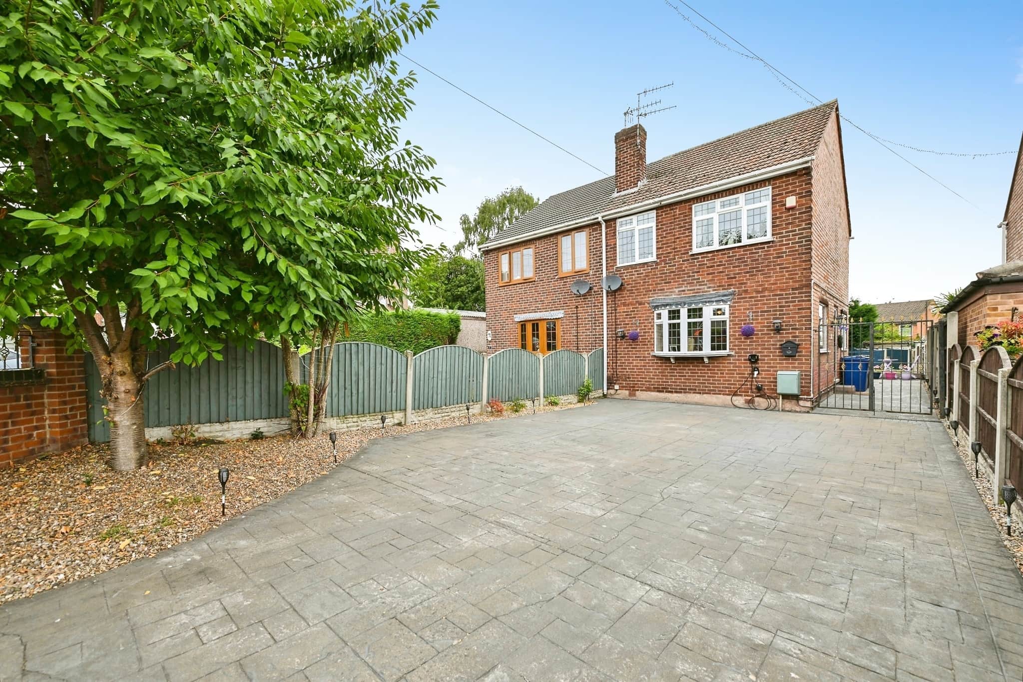 Property at Holmefield Crescent, Ilkeston