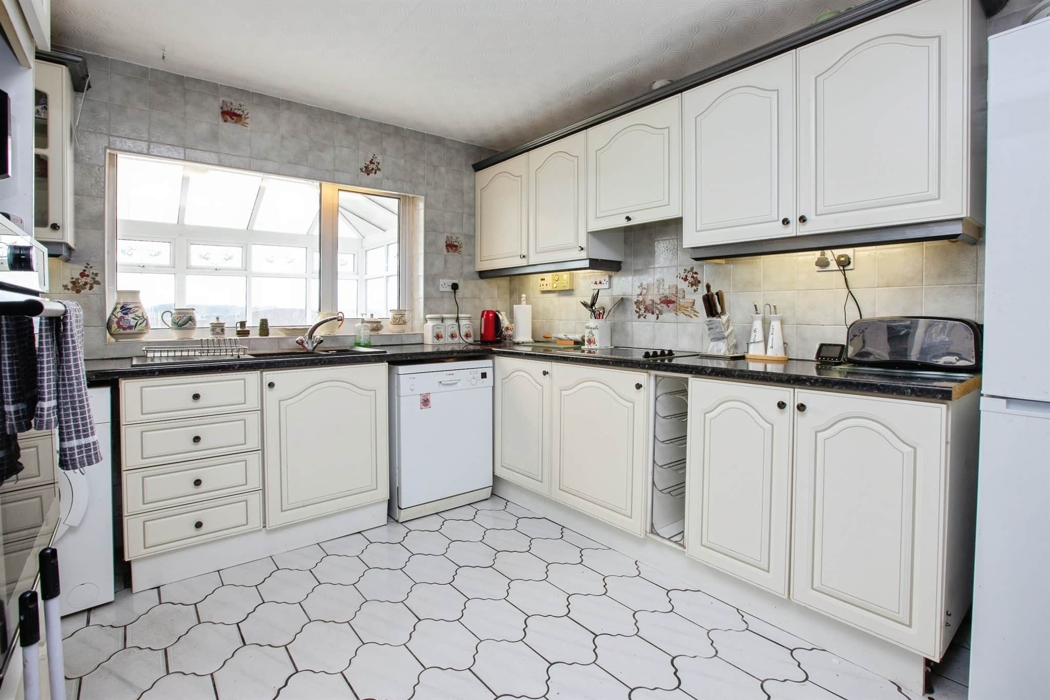 Property at Commons Close, Newthorpe, Nottingham