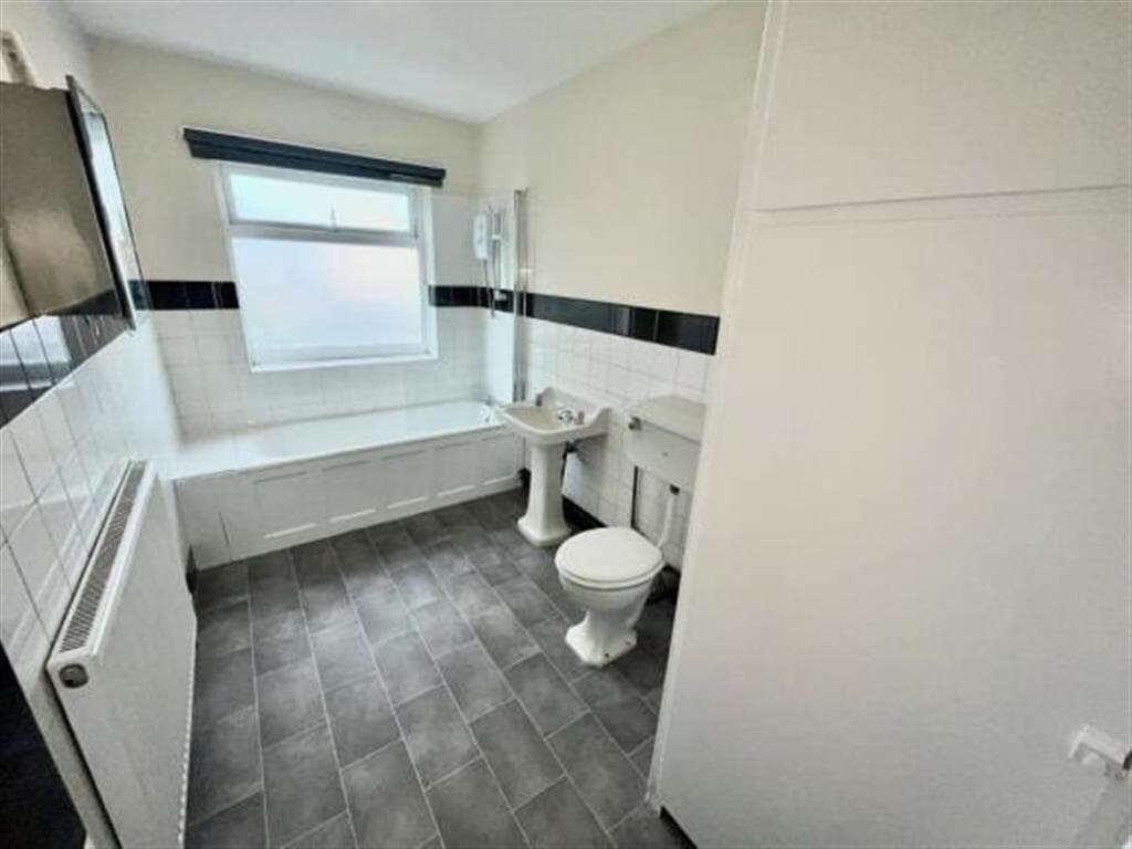 Property at Long Street, Dordon, Tamworth