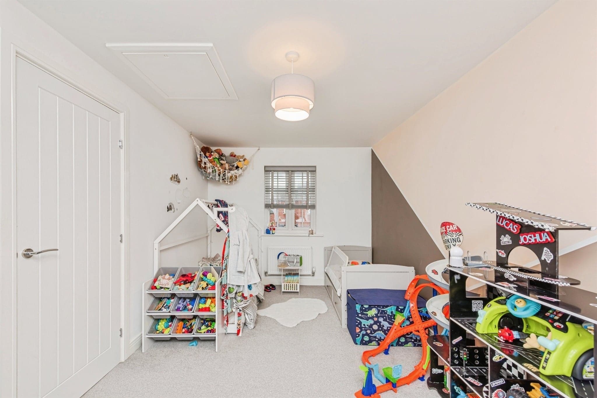 Property at Meadow Way, Tamworth