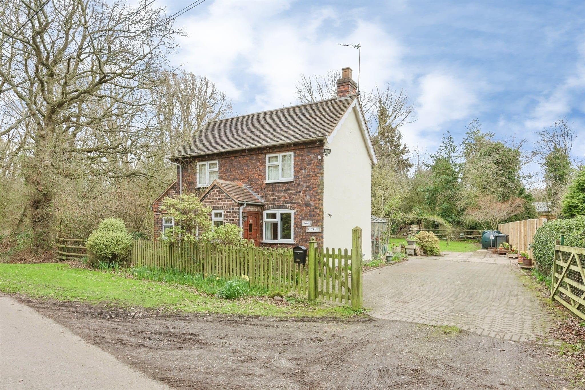 Property at Bodymoor Heath, Bodymoor Heath, SUTTON COLDFIELD