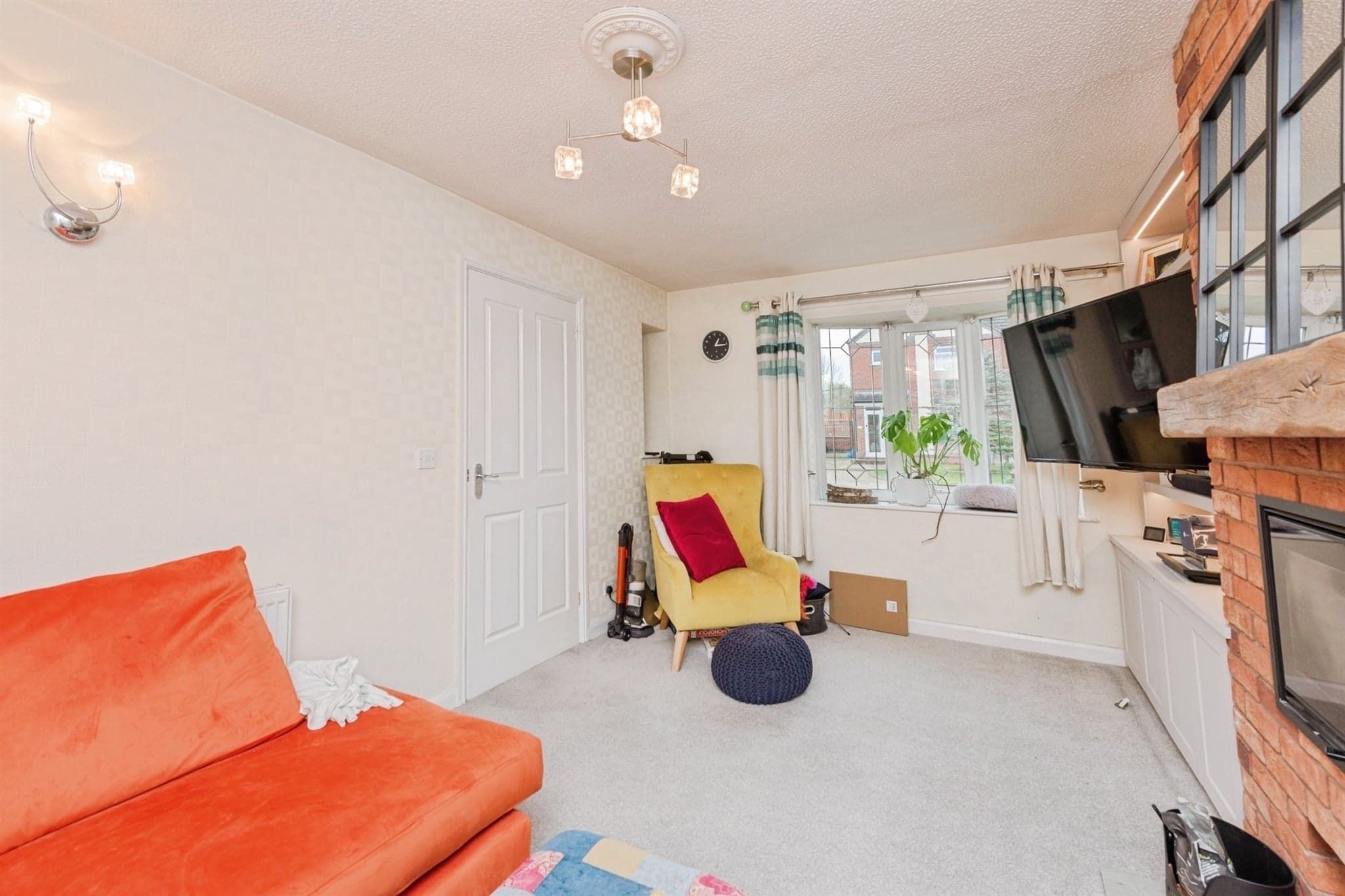 Property at Glovers Close, Atherstone