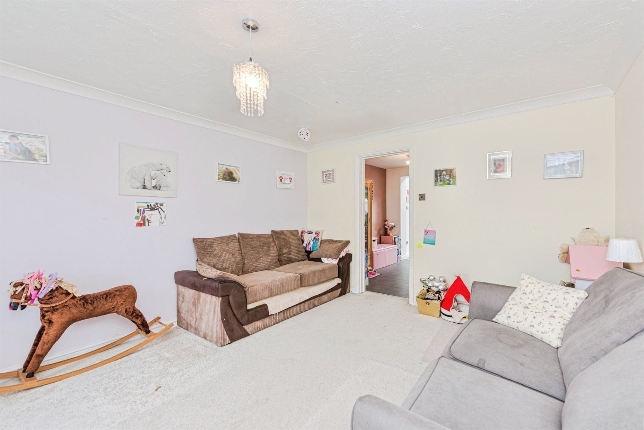 Property at Glendale Court, Wilnecote, Tamworth