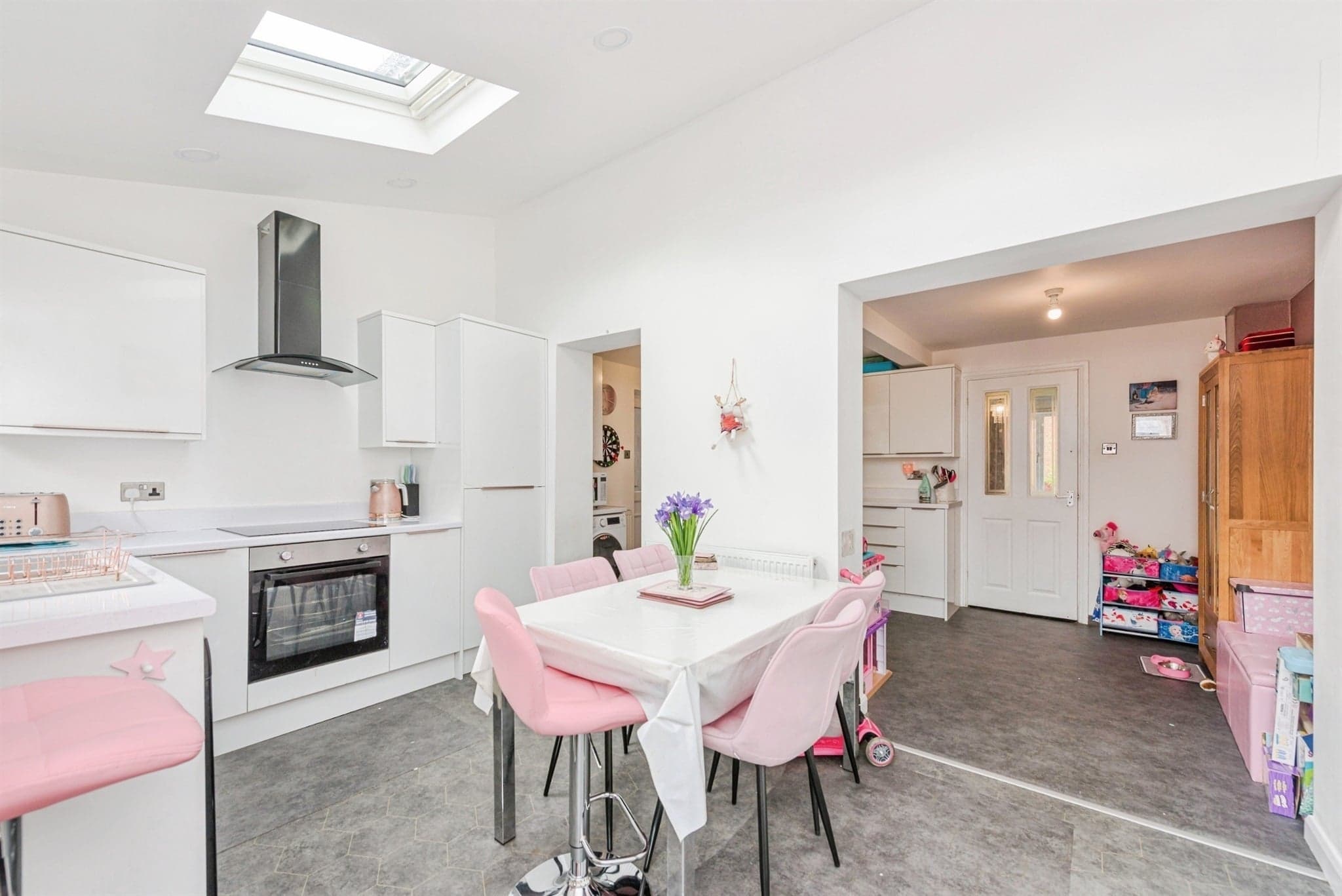 Property at Glendale Court, Wilnecote, Tamworth