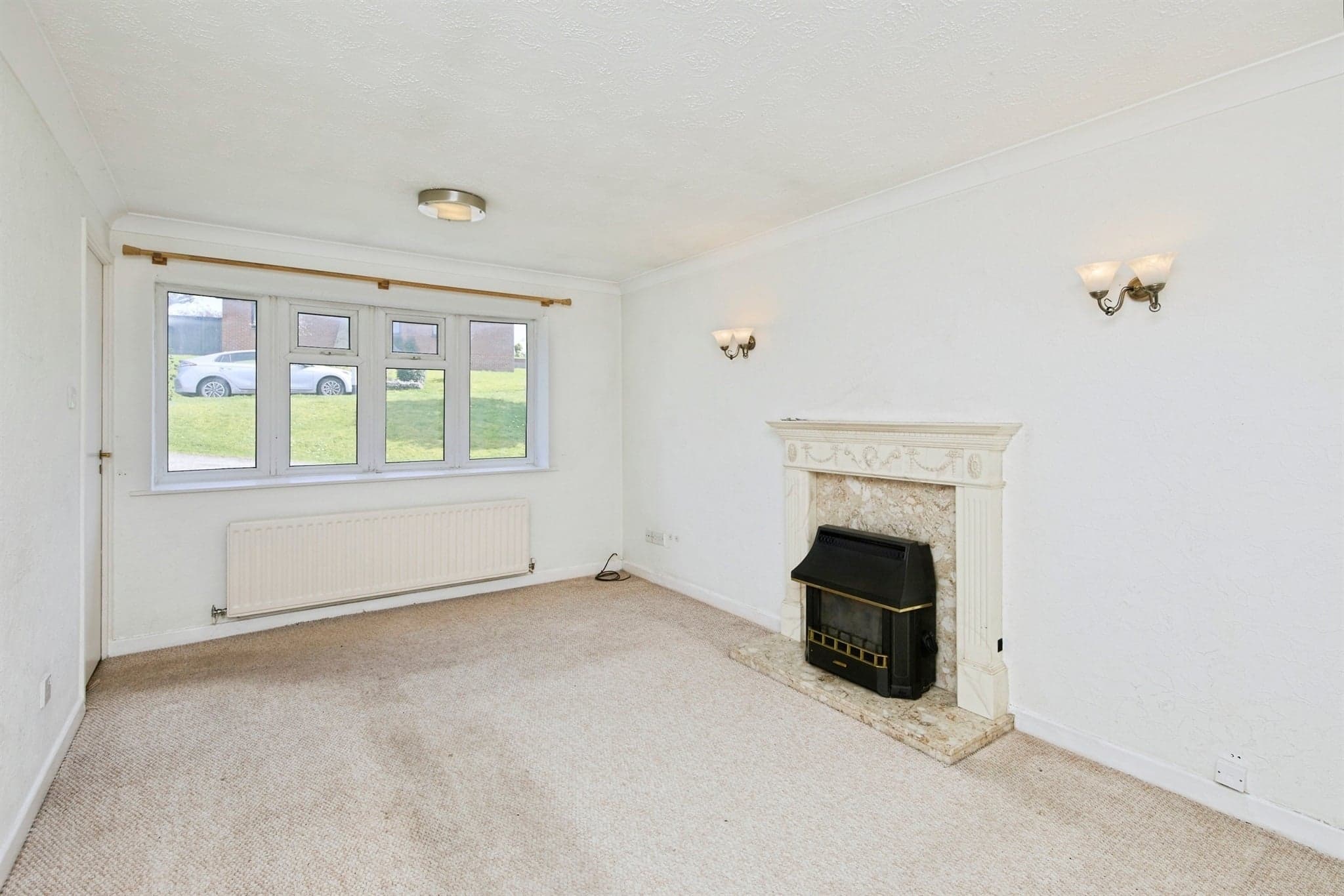 Property at Chatsworth Drive, Tutbury, Burton-On-Trent