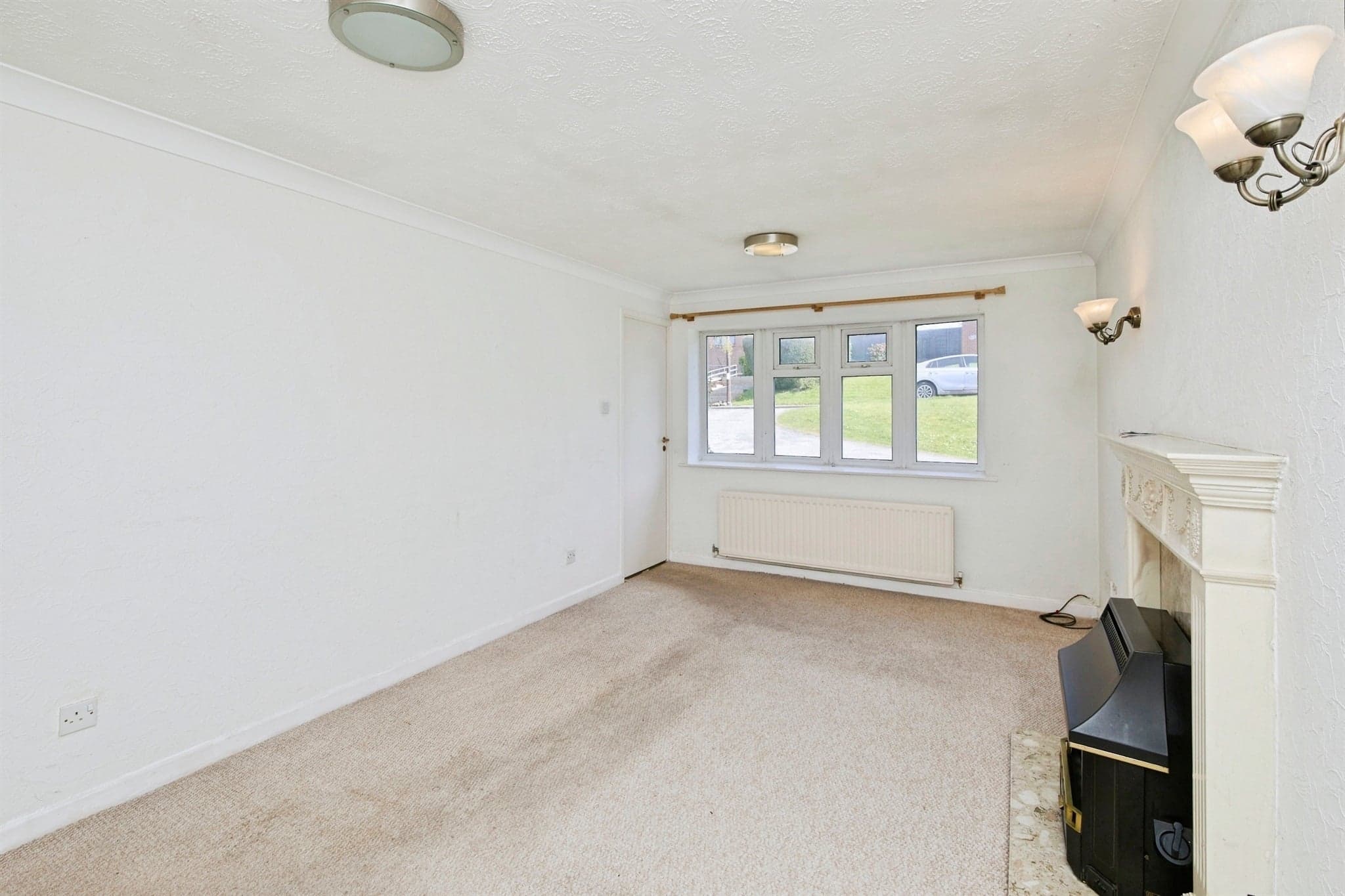 Property at Chatsworth Drive, Tutbury, Burton-On-Trent