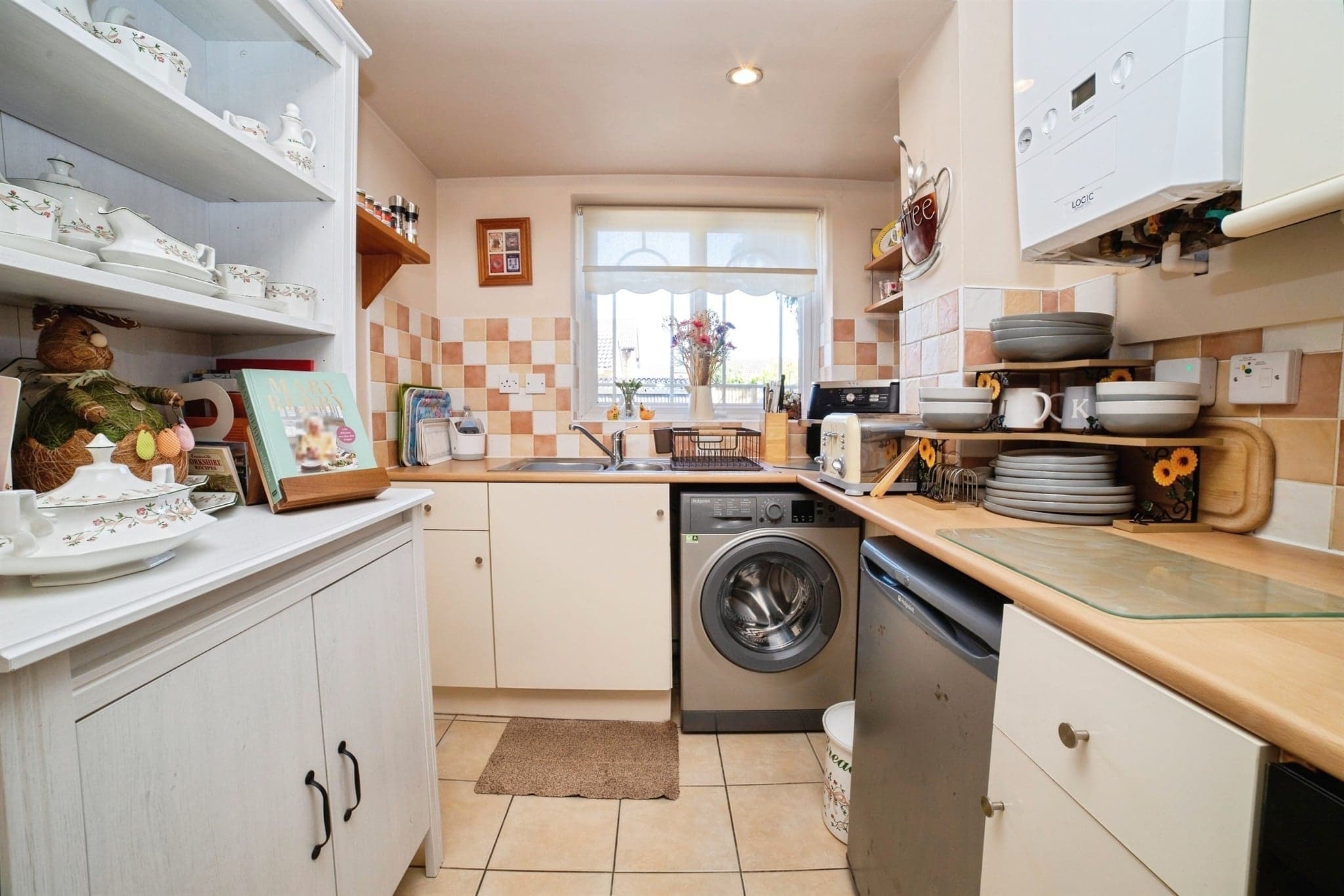 Property at Sycamore Close, Rainworth, Mansfield