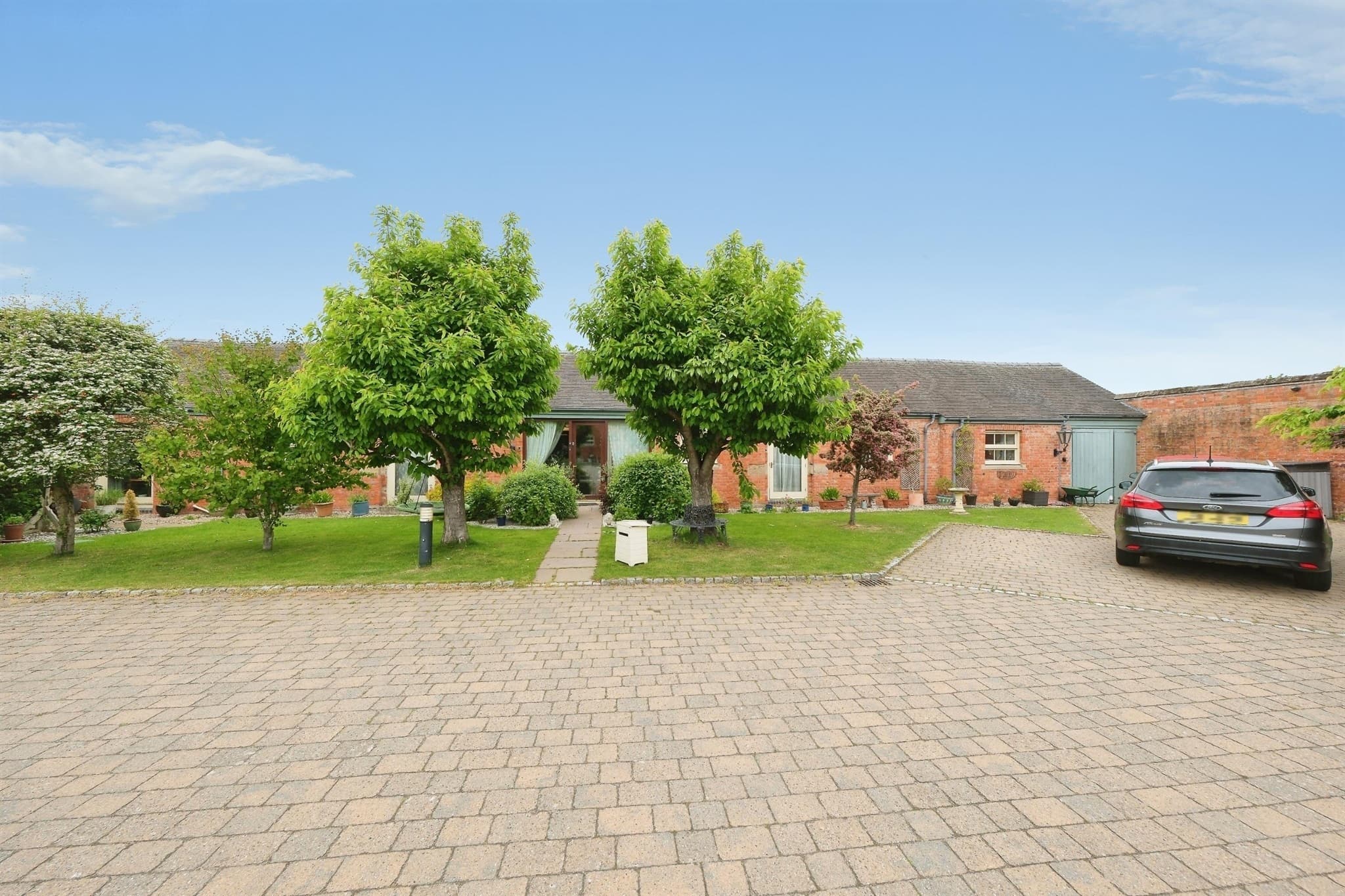Property at Home Farm Courtyard, Castle Donington, Derby
