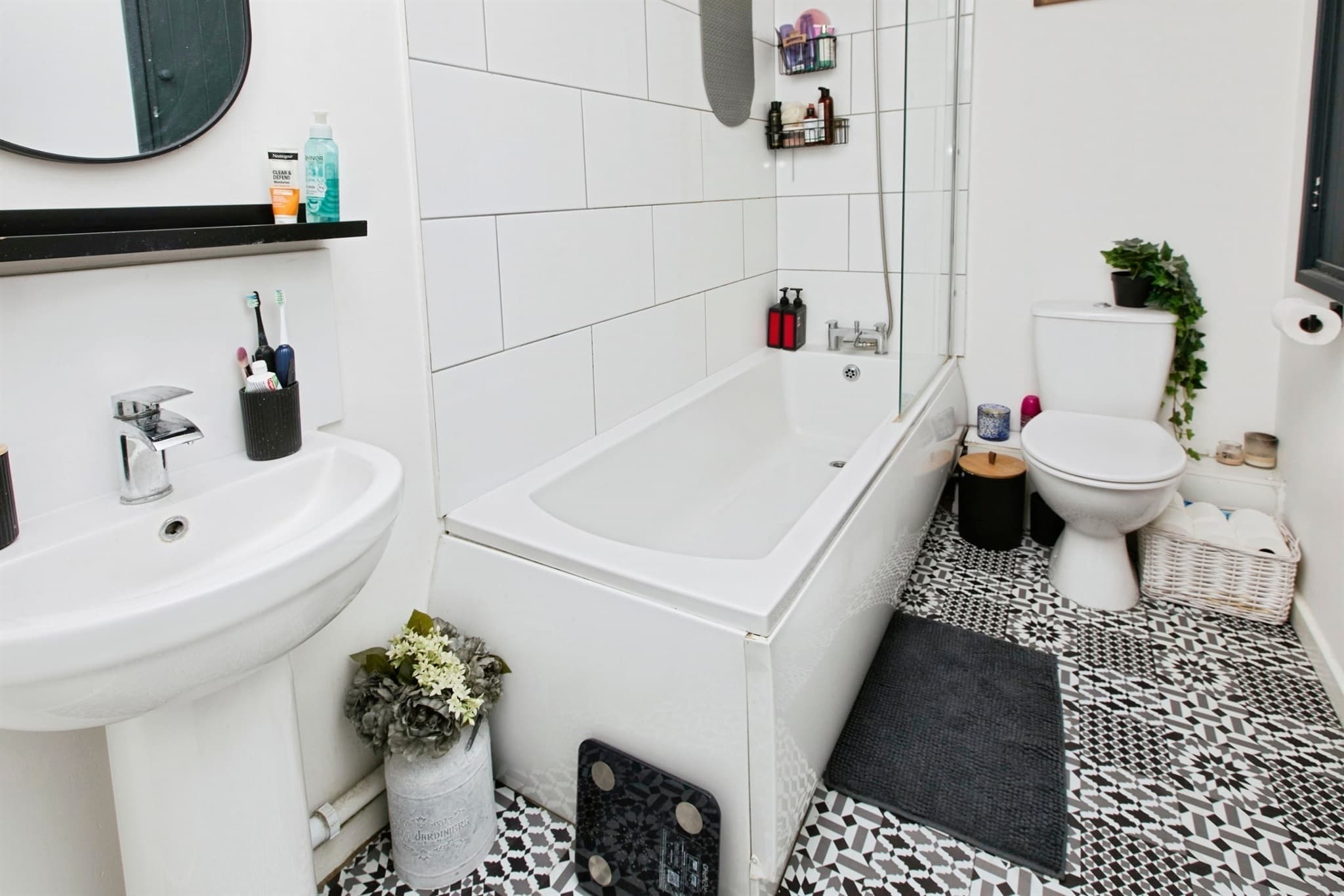 Property at Temple Close, BURTON-ON-TRENT